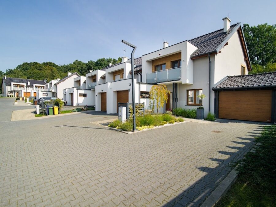 Osiedle Muminków przy ul. Nowogródzkiej w Elblągu - 24 domy w zabudowie szeregowej